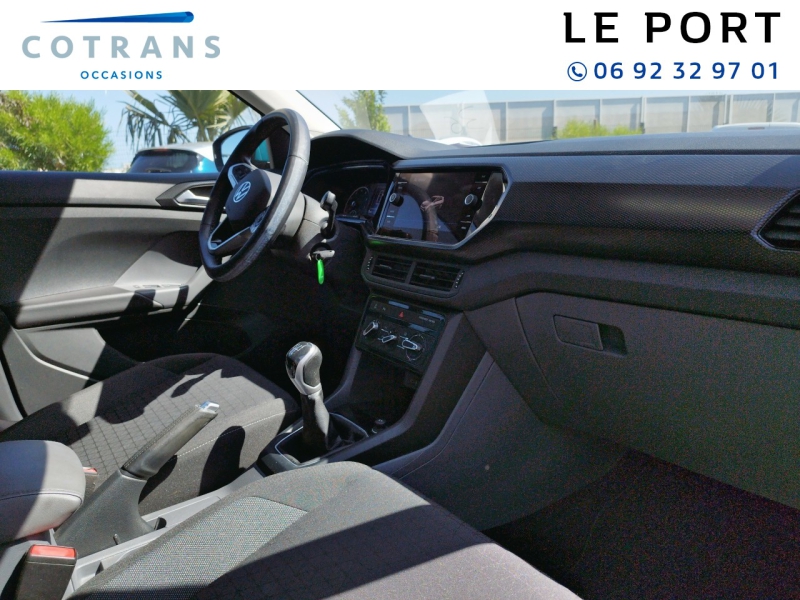 Photo 6 du véhicule VOLKSWAGEN T-Cross 1.0 TSI 95ch Lounge - Vue extérieure