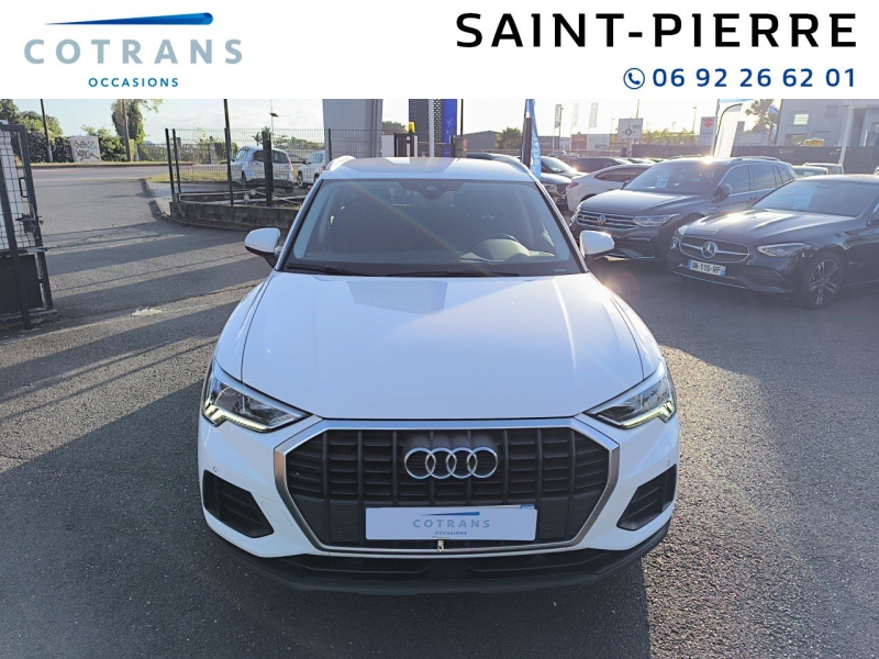 Photo 5 du véhicule AUDI Q3 35 TDI 150ch Design S tronic 7 - Vue extérieure