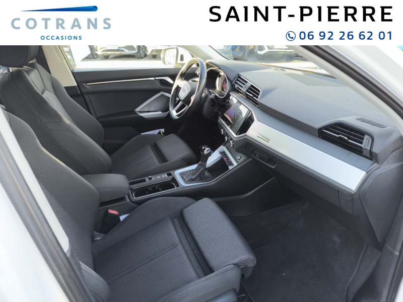 Photo 6 du véhicule AUDI Q3 35 TDI 150ch Design S tronic 7 - Vue extérieure