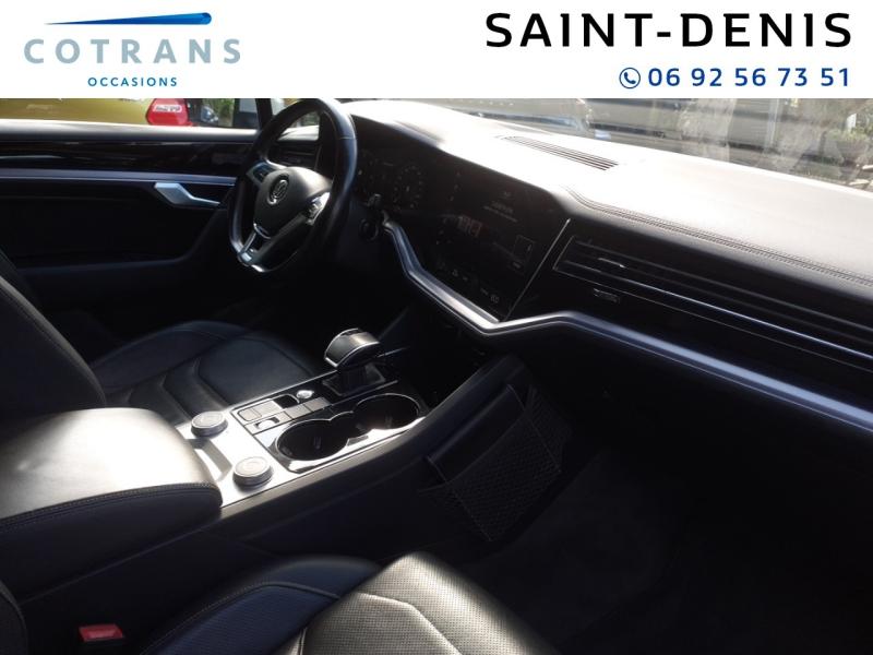 Photo 6 du véhicule VOLKSWAGEN Touareg 3.0 V6 TDI 286ch R-line Exclusive (…) - Vue extérieure