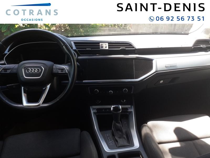 Photo 4 du véhicule AUDI Q3 35 TDI 150ch Design S tronic 7 - Vue extérieure