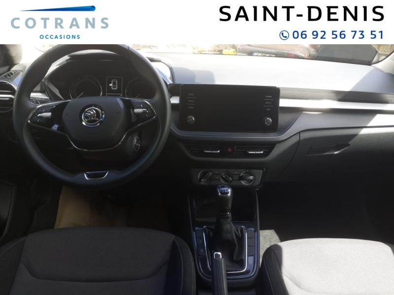 Photo 4 du véhicule SKODA Fabia 1.0 MPI 80ch Ambition - Vue extérieure