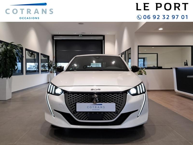 Photo 5 du véhicule PEUGEOT 208 e-208 136ch GT - Vue extérieure
