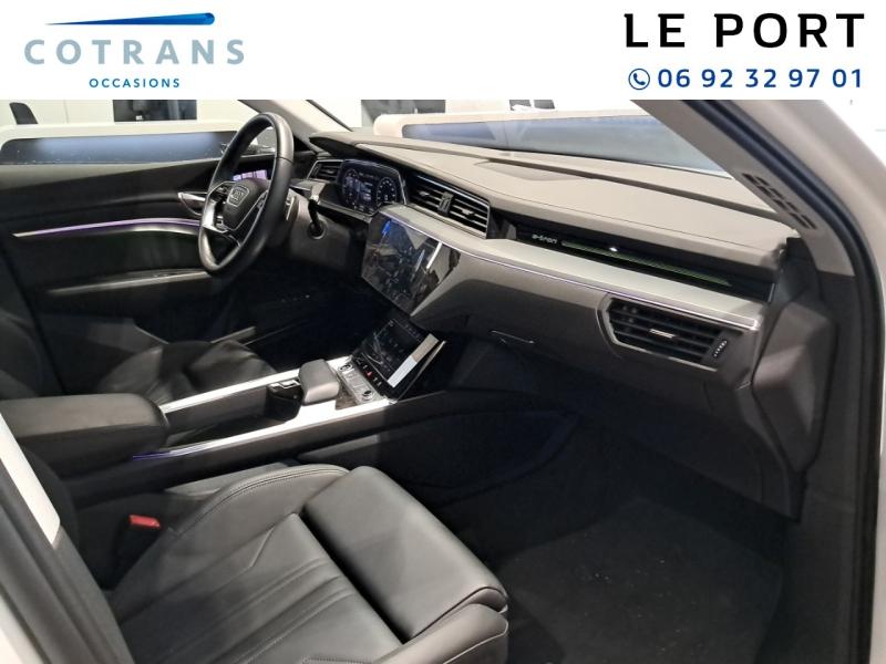 Photo 6 de AUDI e-tron