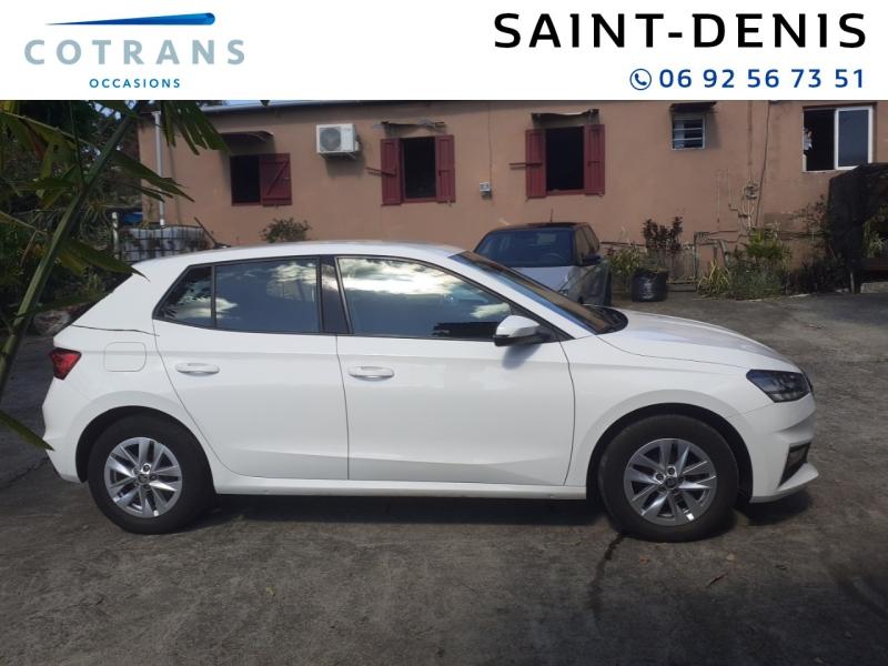 Photo 10 du véhicule SKODA Fabia 1.0 MPI 80ch Ambition - Vue extérieure