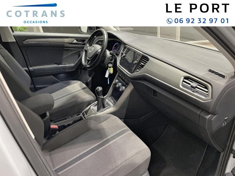 Photo 6 du véhicule VOLKSWAGEN T-Roc 1.0 TSI 110ch Life - Vue extérieure