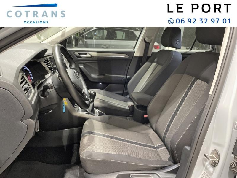 Photo 7 du véhicule VOLKSWAGEN T-Roc 1.0 TSI 110ch Life - Vue extérieure