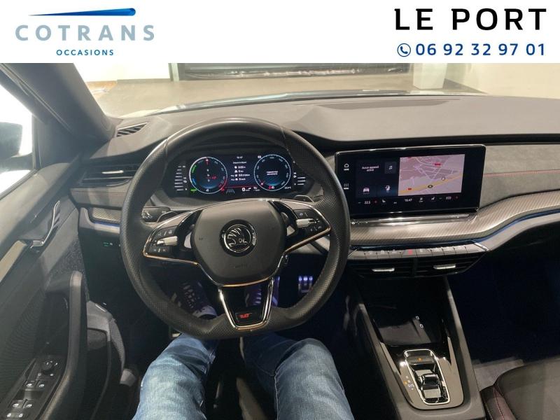 Photo 11 du véhicule SKODA Octavia 2.0 TSI 245ch RS DSG7 - Vue extérieure