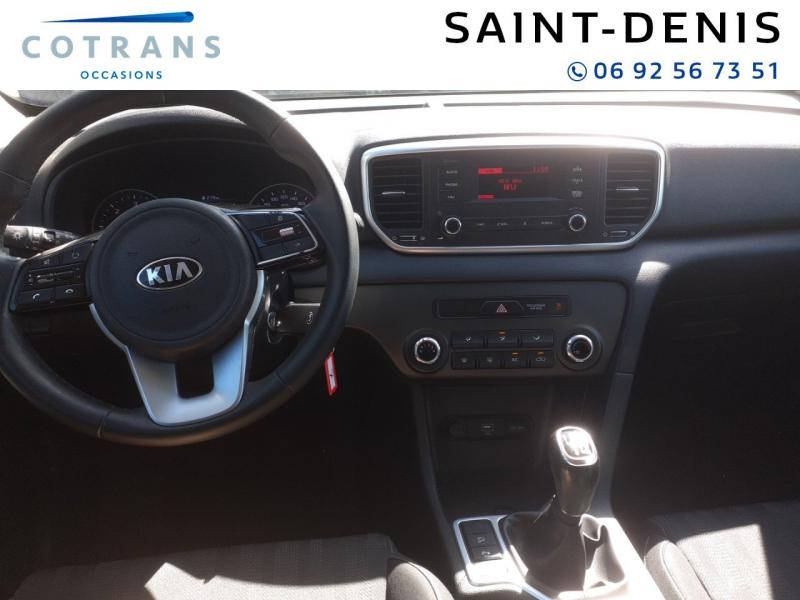 Photo 4 du véhicule KIA Sportage 1.6 CRDi 136ch MHEV Black Edition 4x2 - Vue extérieure