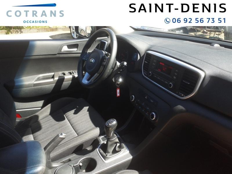 Photo 6 du véhicule KIA Sportage 1.6 CRDi 136ch MHEV Black Edition 4x2 - Vue extérieure