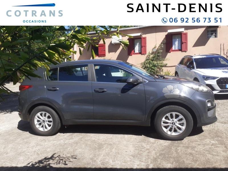Photo 10 du véhicule KIA Sportage 1.6 CRDi 136ch MHEV Black Edition 4x2 - Vue extérieure
