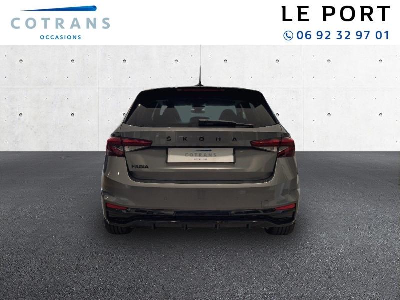 Photo 2 du véhicule SKODA Fabia 1.0 TSI 110ch Monte Carlo DSG7 - Vue extérieure