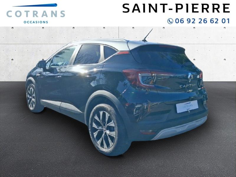 Photo 3 du véhicule RENAULT Captur 1.3 TCe mild hybrid 140ch Techno EDC - Vue extérieure
