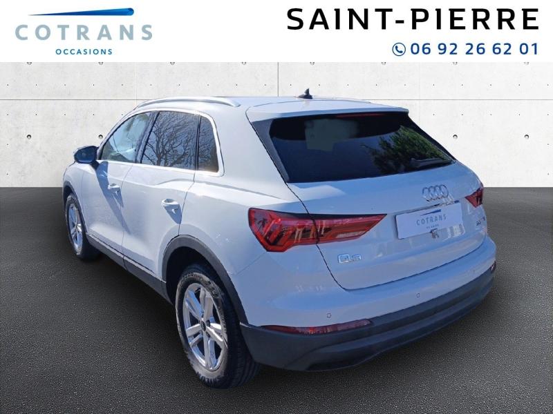 Photo 3 du véhicule AUDI Q3 35 TFSI 150ch Mild Hybrid Design S (…) - Vue extérieure