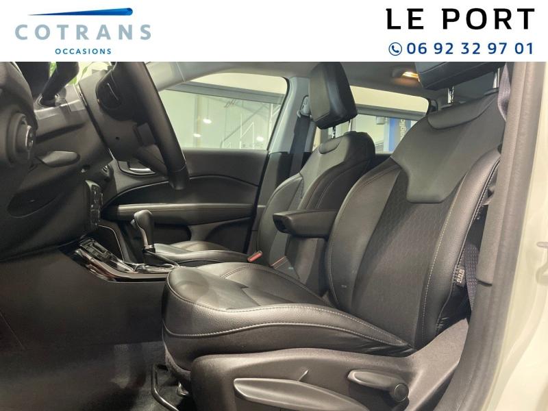 Photo 7 du véhicule JEEP Compass 1.3 GSE T4 150ch Brooklyn Edition (…) - Vue extérieure