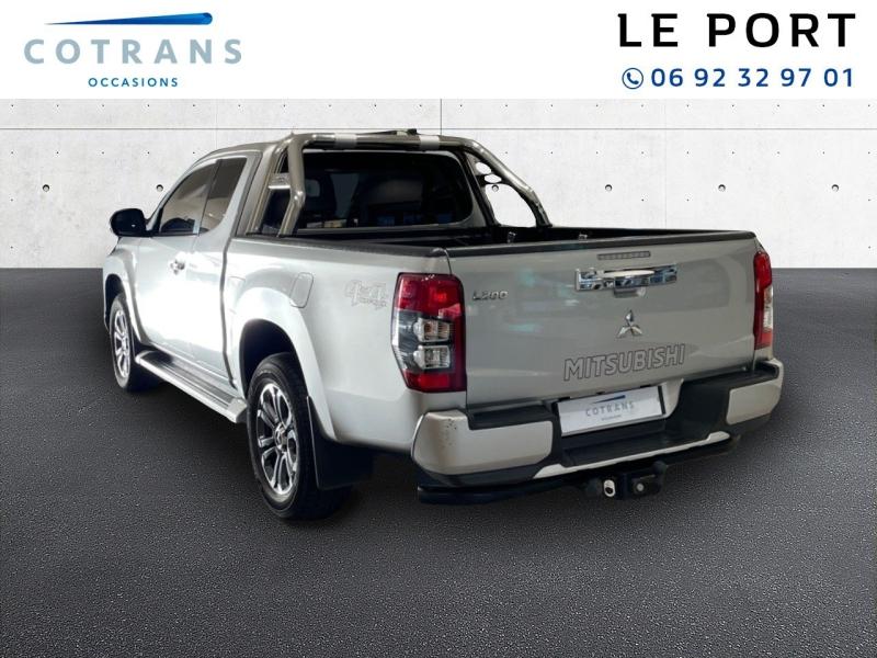 Photo 3 du véhicule MITSUBISHI L200 2.2 DI-D 150ch Club Cab Intense MY 2022 - Vue extérieure