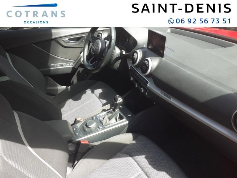 Photo 6 du véhicule AUDI Q2 35 TFSI 150ch Design S tronic 7 - Vue extérieure