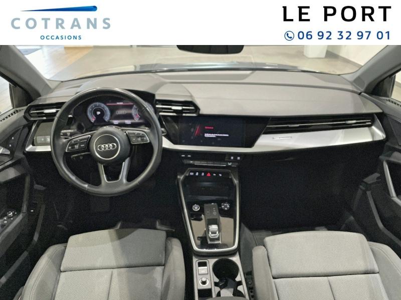 Photo 4 du véhicule AUDI A3 Sportback 35 TFSI 150ch Mild Hybrid Design S (…) - Vue extérieure