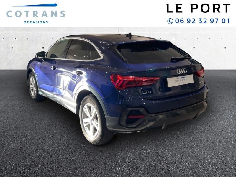 Photo 3 du véhicule AUDI Q3 Sportback 35 TFSI 150ch Design S tronic 7 - Vue extérieure