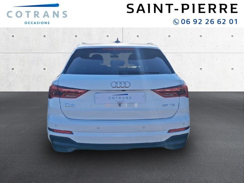 Photo 2 du véhicule AUDI Q3 35 TDI 150ch S line S tronic 7 - Vue extérieure