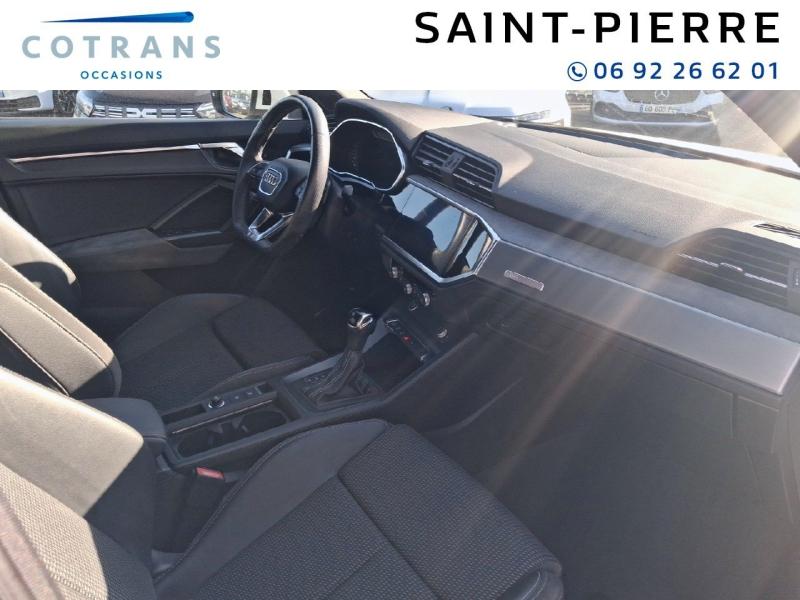 Photo 6 du véhicule AUDI Q3 35 TDI 150ch S line S tronic 7 - Vue extérieure