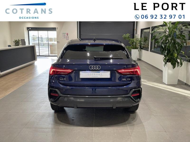 Photo 2 du véhicule AUDI Q3 Sportback 35 TDI 150ch Design S tronic 7 - Vue extérieure