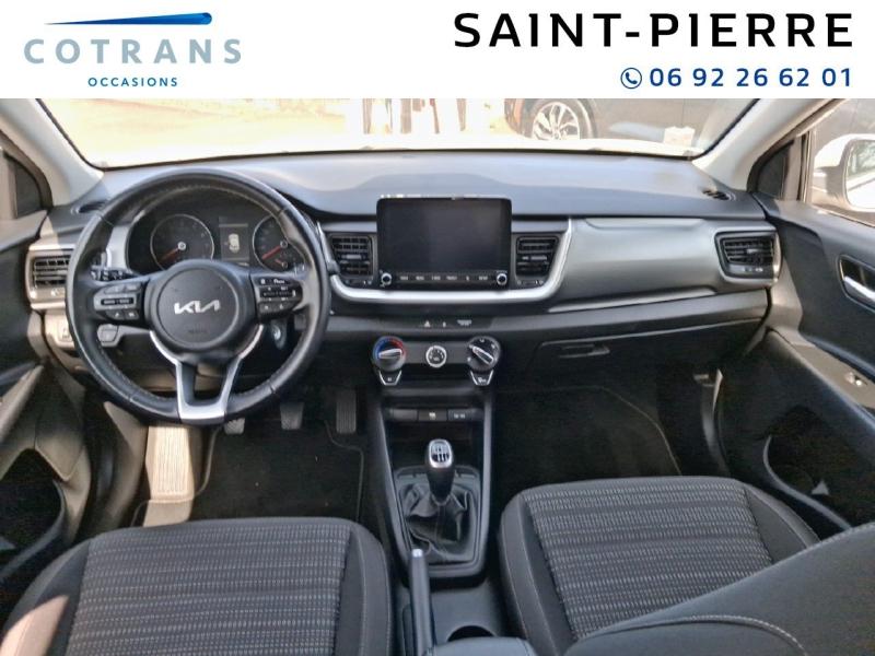 Photo 4 du véhicule KIA Stonic 1.0 T-GDi 120ch MHEV Business - Vue extérieure