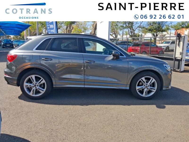 Photo 10 du véhicule AUDI Q3 35 TFSI 150ch Mild Hybrid S line S (…) - Vue extérieure