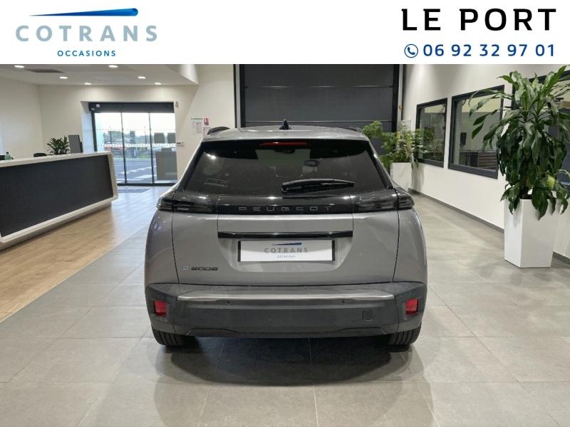 Photo 2 du véhicule PEUGEOT 2008 e-2008 156ch Allure - Vue extérieure
