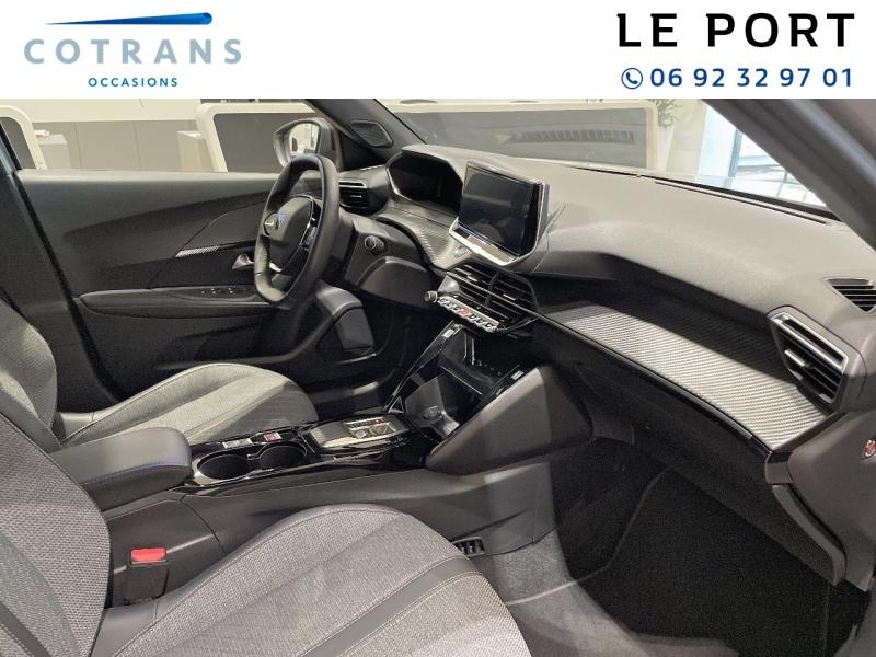 Photo 6 du véhicule PEUGEOT 2008 e-2008 156ch Allure - Vue extérieure