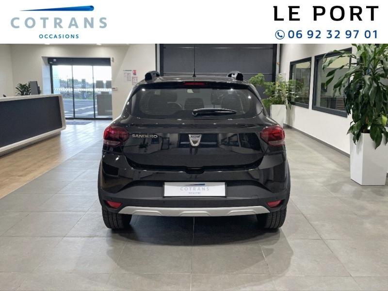 Photo 2 du véhicule DACIA Sandero 1.0 TCe 90ch Stepway Essentiel -22 - Vue extérieure