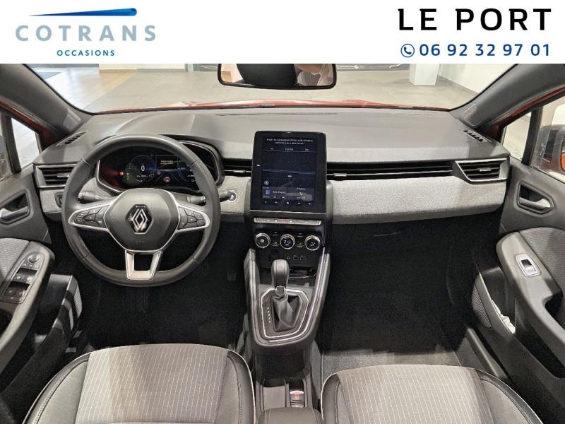 Photo 4 du véhicule RENAULT Clio 1.6 E-Tech 145ch full hybrid Techno - 24 - Vue extérieure