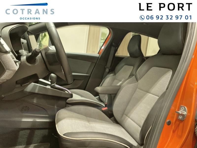 Photo 7 du véhicule RENAULT Clio 1.6 E-Tech 145ch full hybrid Techno - 24 - Vue extérieure