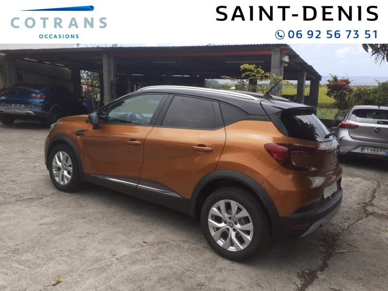 Photo 3 du véhicule RENAULT Captur 1.3 TCe 130ch FAP Intens EDC - Vue extérieure