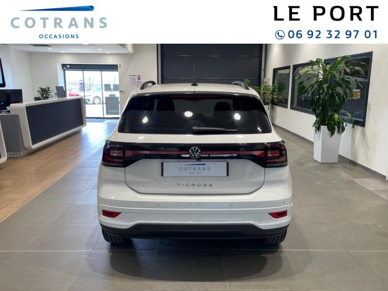 Photo 2 du véhicule VOLKSWAGEN T-Cross 1.0 TSI 110ch R-Line DSG7 - Vue extérieure