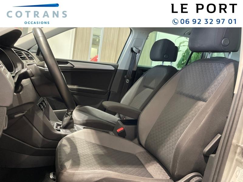 Photo 7 du véhicule VOLKSWAGEN Tiguan 1.5 TSI EVO 130ch Confortline Euro6d-T - Vue extérieure