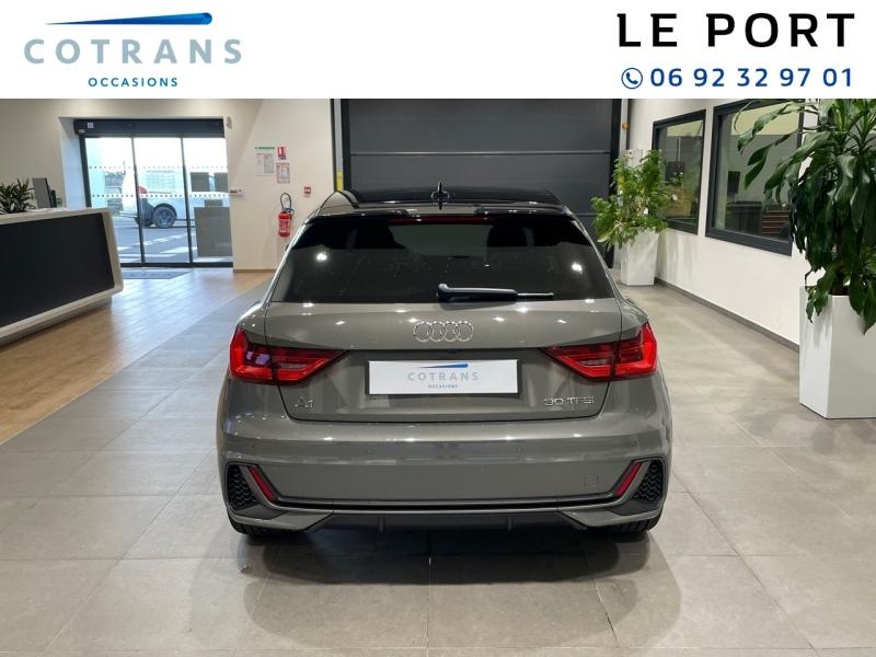 Photo 2 du véhicule AUDI A1 Sportback 30 TFSI 110ch S line S tronic 7 - Vue extérieure