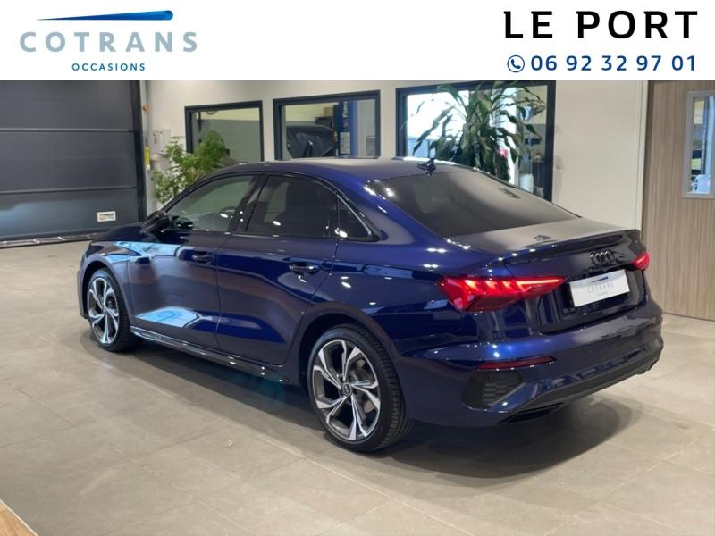 Photo 3 du véhicule AUDI A3 Berline 35 TFSI 150ch Mild Hybrid S line S (…) - Vue extérieure