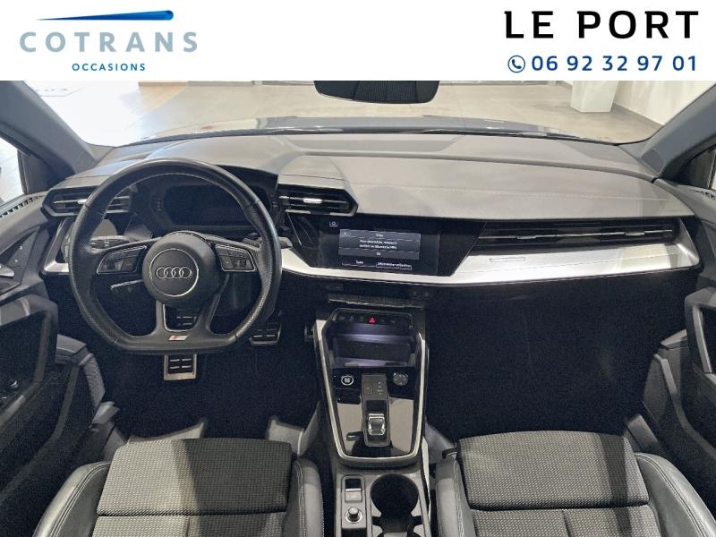 Photo 4 du véhicule AUDI A3 Berline 35 TFSI 150ch Mild Hybrid S line S (…) - Vue extérieure