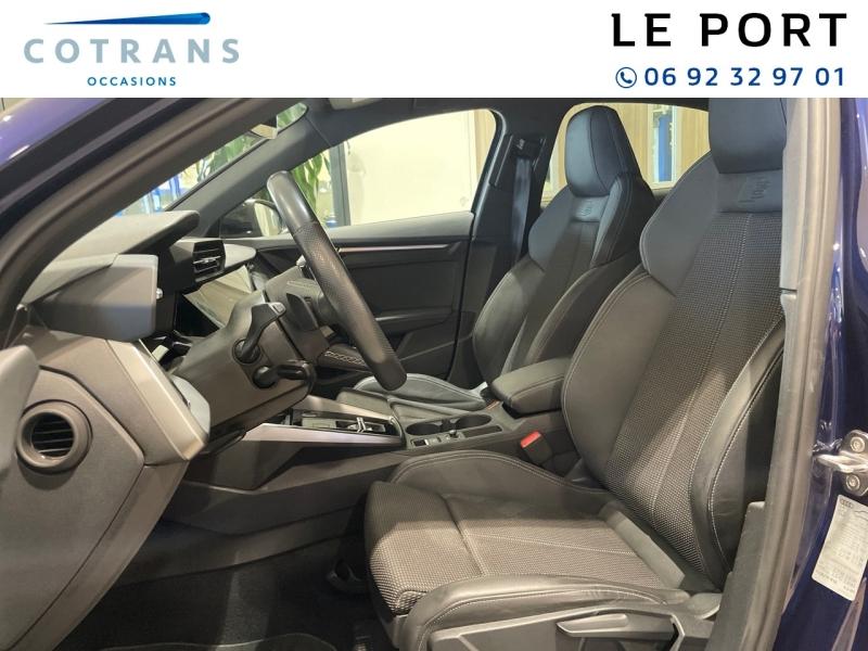 Photo 7 du véhicule AUDI A3 Berline 35 TFSI 150ch Mild Hybrid S line S (…) - Vue extérieure