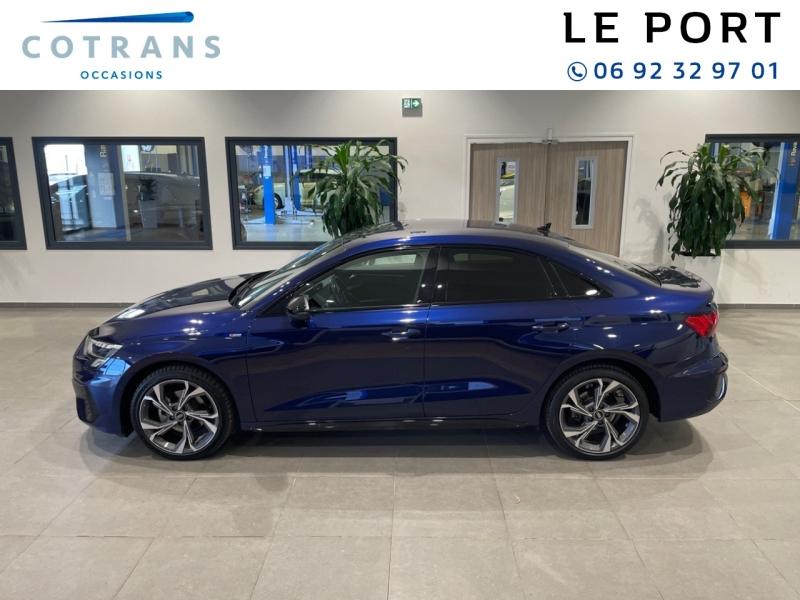 Photo 11 du véhicule AUDI A3 Berline 35 TFSI 150ch Mild Hybrid S line S (…) - Vue extérieure