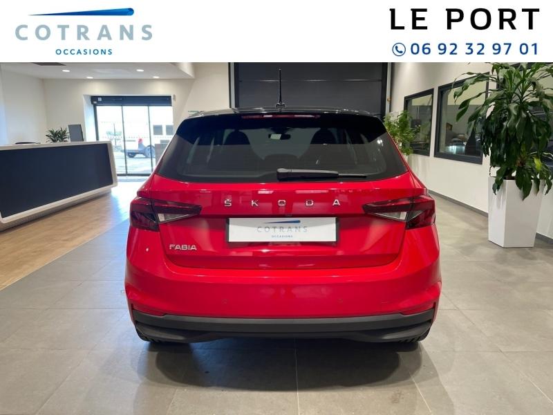 Photo 2 du véhicule SKODA Fabia Combi 1.0 TSI 95ch Ambition Euro6d-AP - Vue extérieure