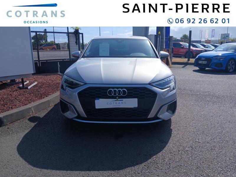 Photo 5 du véhicule AUDI A3 Sportback 35 TFSI 150ch Mild Hybrid Design S (…) - Vue extérieure