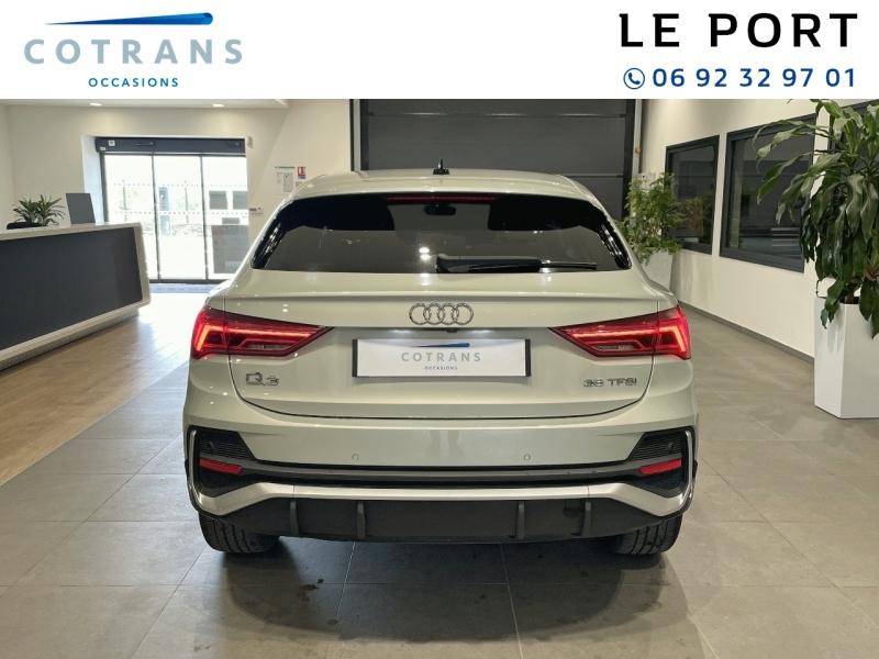 Photo 2 du véhicule AUDI Q3 Sportback 35 TFSI 150ch S line S tronic 7 - Vue extérieure