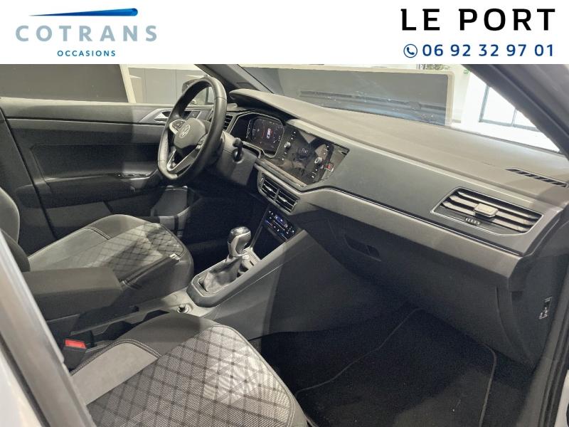 Photo 6 du véhicule VOLKSWAGEN Polo 1.0 TSI 110ch R-Line DSG7 - Vue extérieure