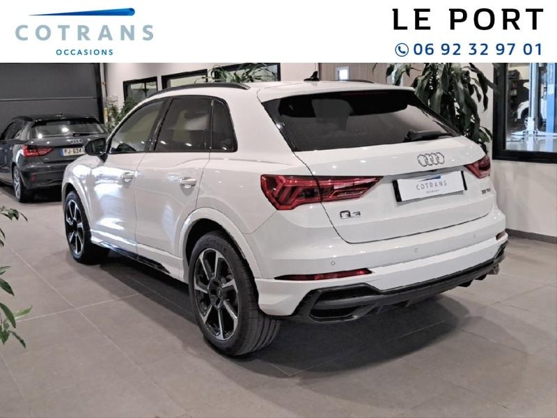Photo 3 du véhicule AUDI Q3 35 TDI 150ch S line S tronic 7 - Vue extérieure