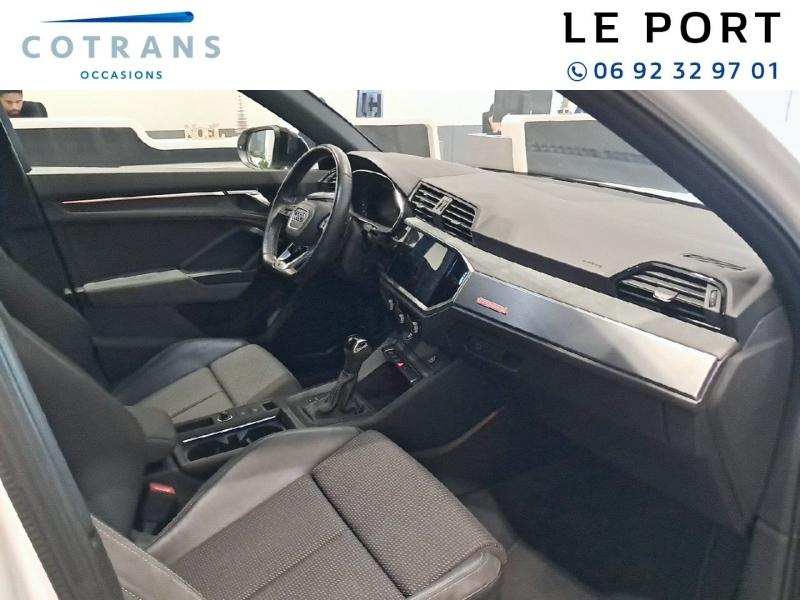 Photo 6 du véhicule AUDI Q3 35 TDI 150ch S line S tronic 7 - Vue extérieure