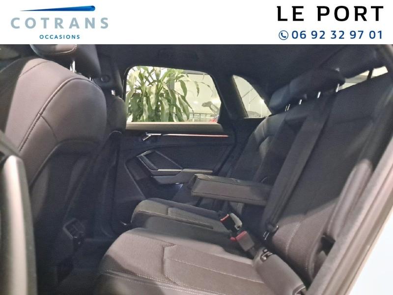 Photo 8 du véhicule AUDI Q3 35 TDI 150ch S line S tronic 7 - Vue extérieure