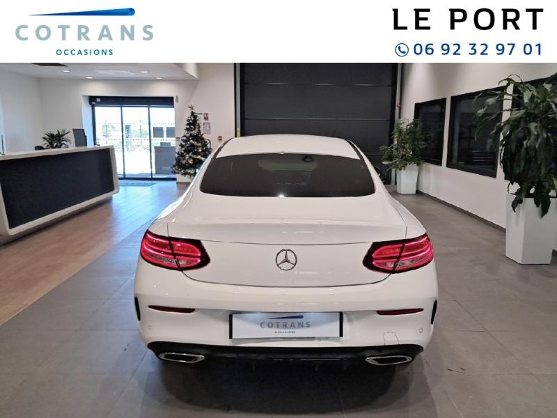 Photo 2 du véhicule MERCEDES-BENZ Classe C Coupé 200 d 160ch AMG Line 9G-Tronic Euro6d-T - Vue extérieure