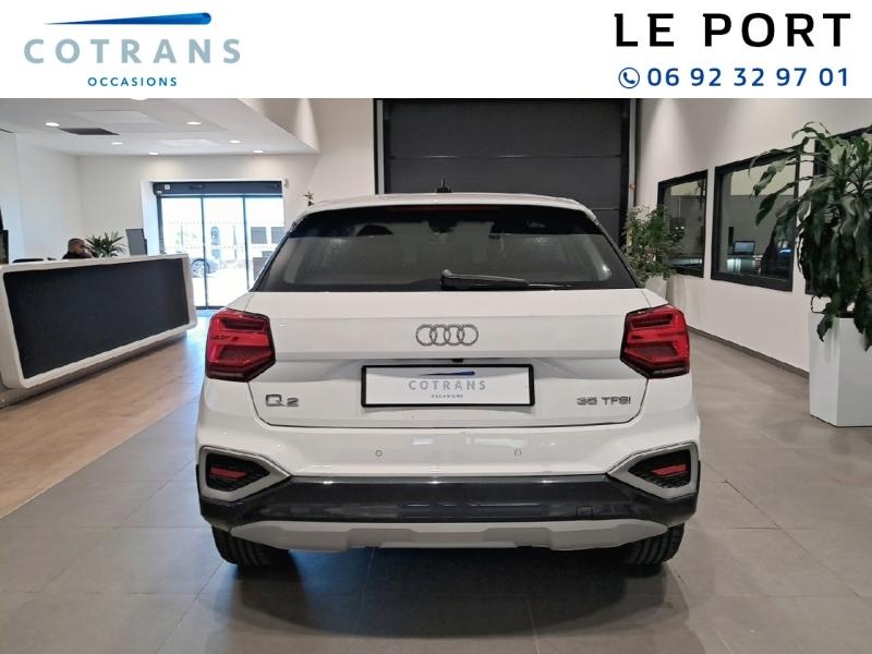 Photo 2 du véhicule AUDI Q2 35 TFSI 150ch Design S tronic 7 - Vue extérieure
